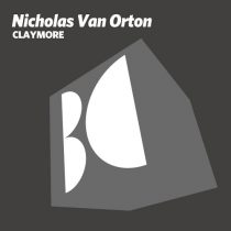 Nicholas Van Orton – Claymore