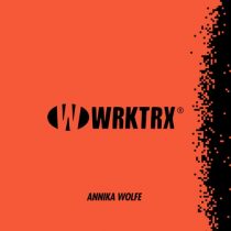 Annika Wolfe – Bust