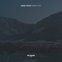 Daniel Testas – Bending Light